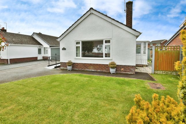 Bryn Siriol, Coedpoeth, LL11 3 bed detached bungalow for sale