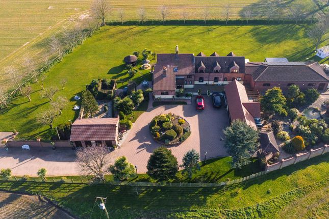 Yarmouth Road, Lound, NR32 5 bed farm house for sale