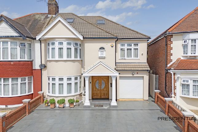 6 bedroom semi-detached house for sale