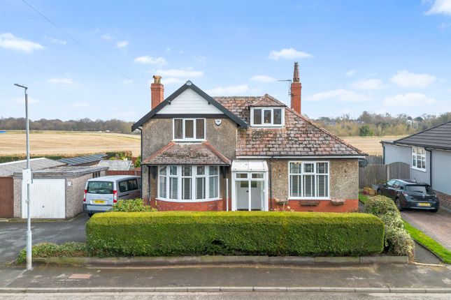 4 bed detached house