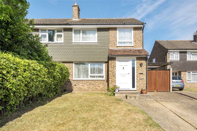 Linden Way, Ripley, Surrey, GU23 3 bed semi