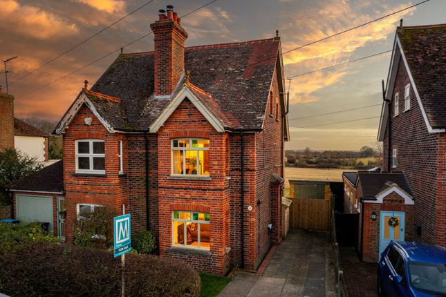 Crowhurst Lane End, Oxted, RH8 4 bed semi