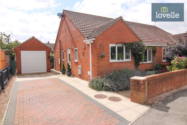 2 bedroom semi-detached bungalow for sale