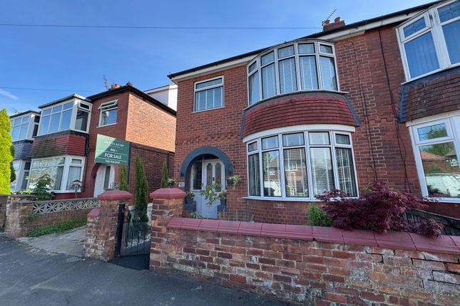 Broomfield Drive, Stockport SK5 3 bed semi
