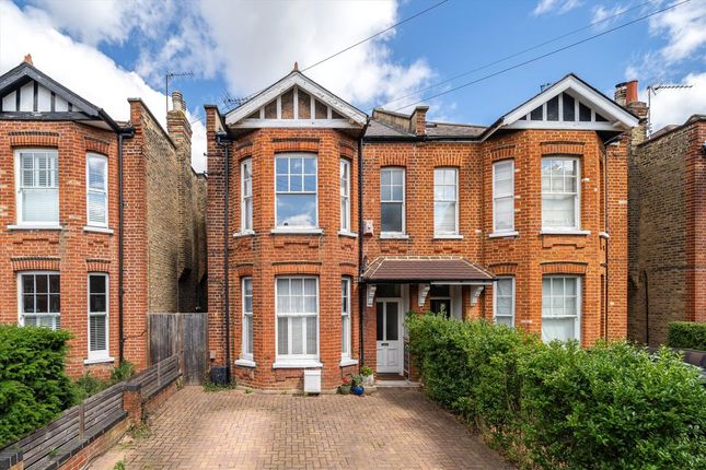 Haydon Park Road, London SW19 3 bed flat for sale