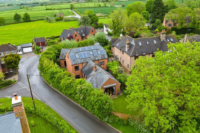 Vicarage Road, Flecknoe, CV23 6 bed detached house for sale