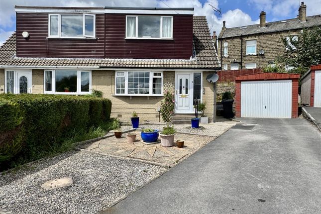 Larch Close, Oakworth, Keighley, BD22... 3 bed semi