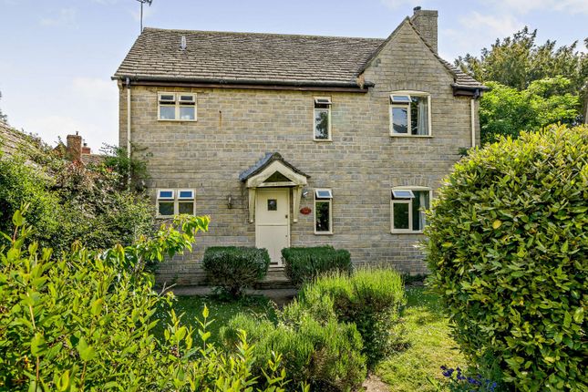 Edwards Close, Poulton, Cirencester... 4 bed detached house for sale