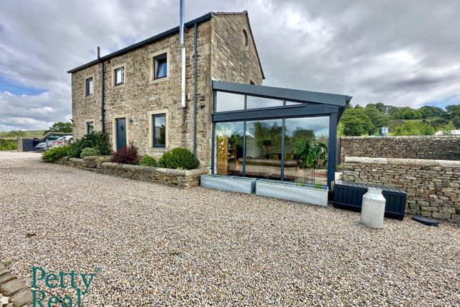 Cob Lane, Kelbrook 3 bed cottage for sale