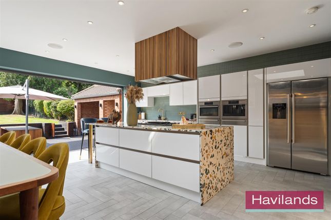 Winchmore Hill Road, London 4 bed semi