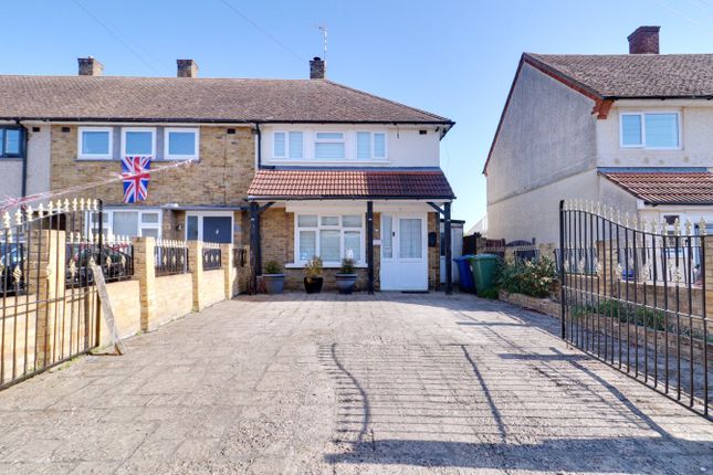 Usk Road, South Ockendon RM15 3 bed end of terrace house for sale