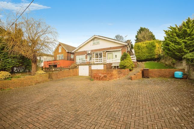 3 bed detached house
