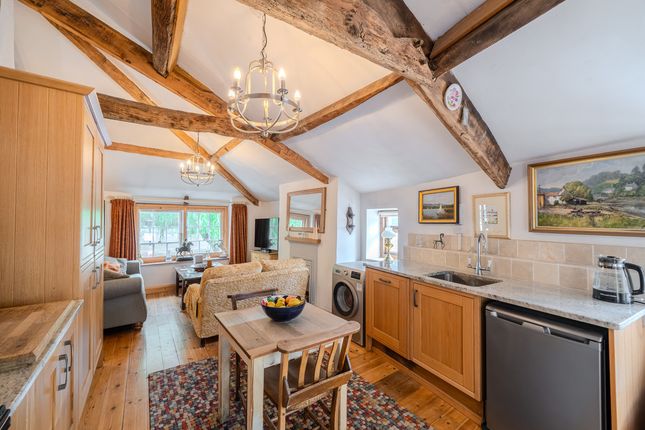 Chepstow NP16 4 bed end of terrace house for sale