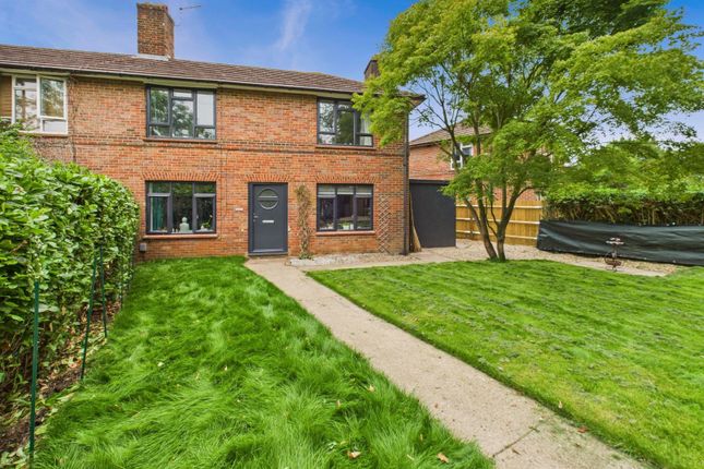 White Lion Road, Little Chalfont... 3 bed semi