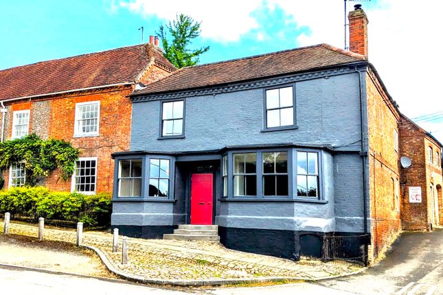 High Street, Marlborough SN8 4 bed link detached house for sale