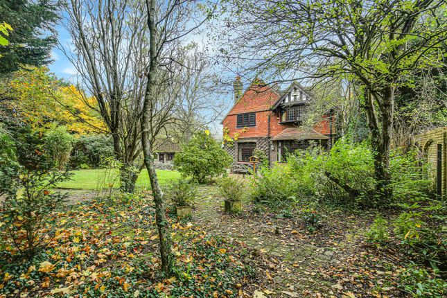 Bough Beech Road, Four Elms TN8 3 bed detached house for sale