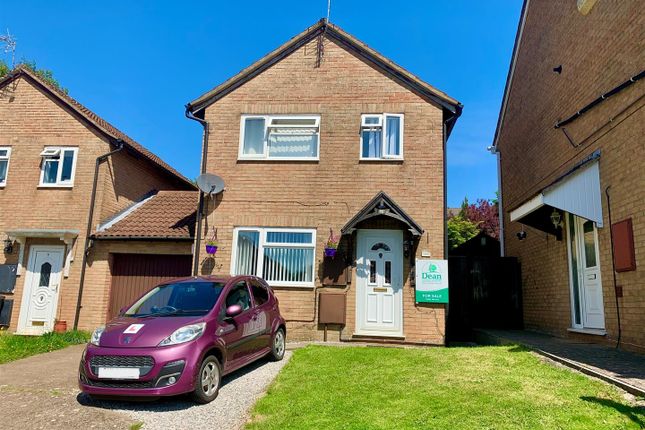 Puzzle Close, Lydney GL15 3 bed link detached house for sale