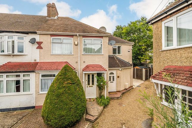 Smallberry Avenue, Isleworth TW7 5 bed end of terrace house for sale