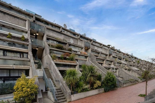 Rowley Way, London NW8 2 bed flat for sale