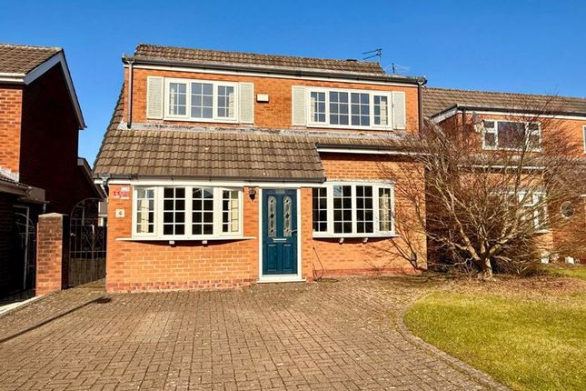 Vicars Hall Gardens, Manchester M28 3 bed detached house for sale