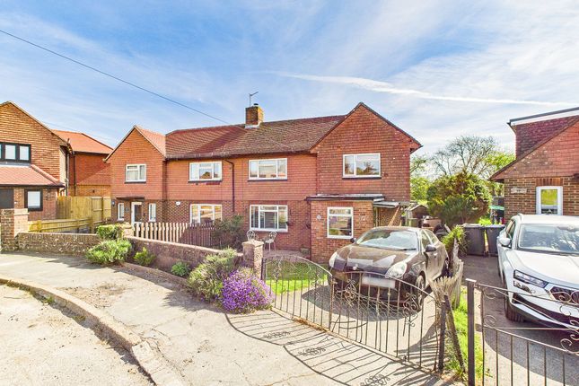 Dunstans Croft, Mayfield, TN20 3 bed semi