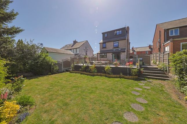 4 bed detached house