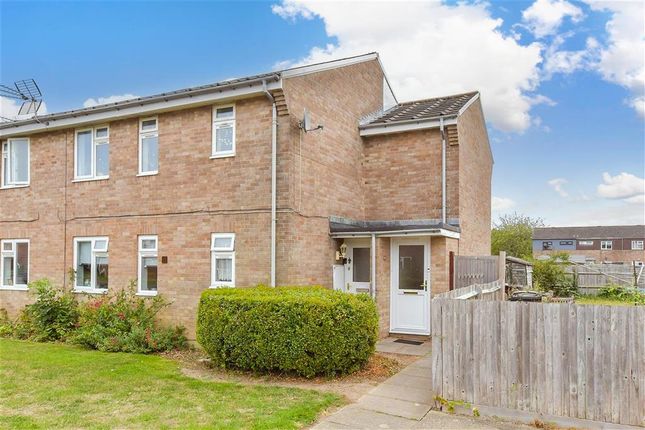 Bradshaw Road, Chichester, West Sussex 2 bed flat for sale