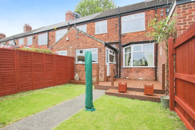 Kingston Road, Willerby, Hull, HU10 6AL 3 bed terraced house for sale