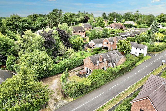 Eccleshall Road, Hookgate, TF9 4 bed detached house for sale