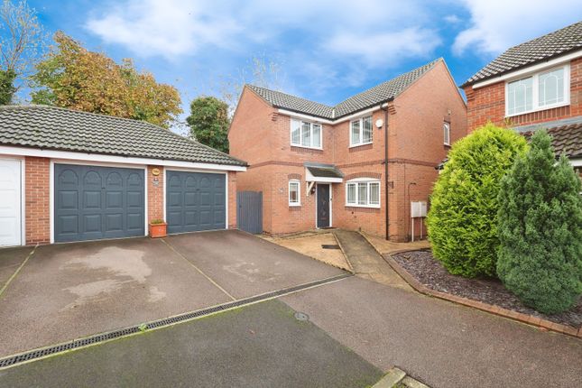 4 bed detached house