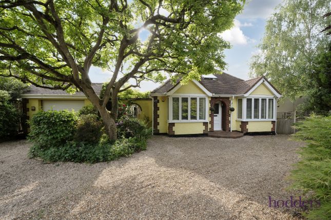 Bousley Rise, Ottershaw, Surrey, KT16 3 bed bungalow for sale