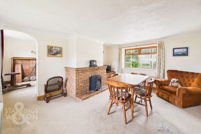 Damgate Lane, Acle, Norwich 2 bed semi