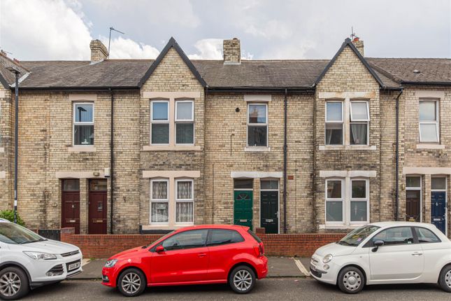 3 bedroom flat for sale
