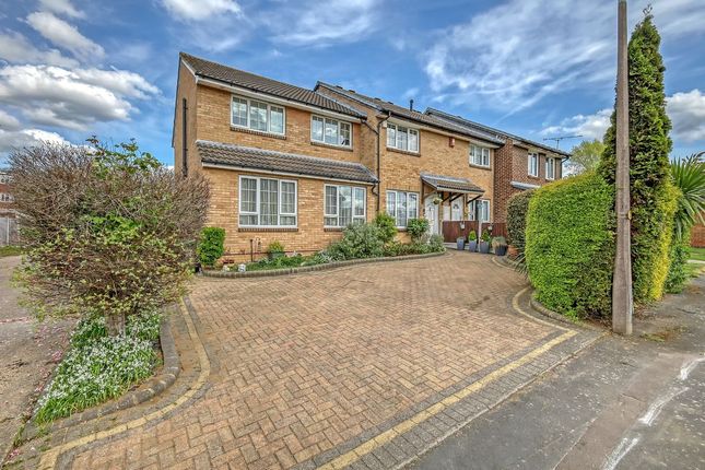 Juniper Way, Romford 4 bed end of terrace house for sale