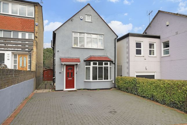Princes Road, Buckhurst Hill, IG9 3 bed detached house for sale