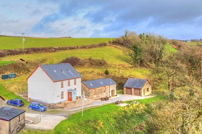 Carmarthen SA32 7 bed detached house for sale