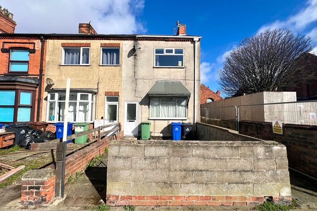 Grimsby Road, Cleethorpes, DN35 2 bed flat for sale