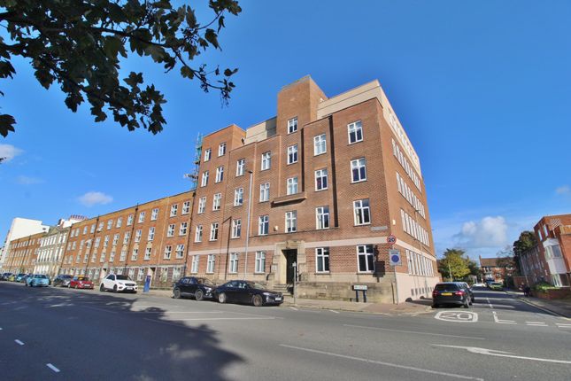 4 bed flat