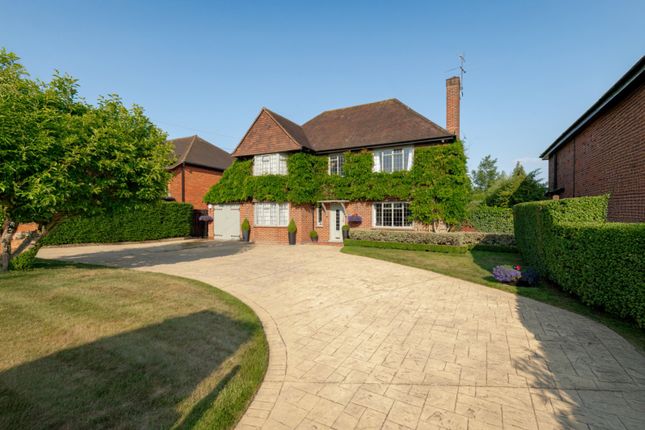 Green Lane, Burnham, Buckinghamshire... 4 bed detached house for sale