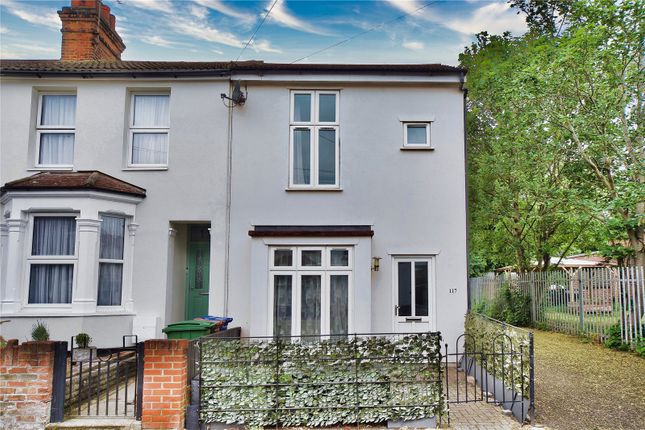 Cromwell Road, Grays, Essex, RM17 2 bed end of terrace house for sale