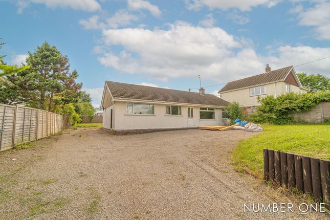 Newport Road, Magor, NP26 3 bed detached bungalow for sale