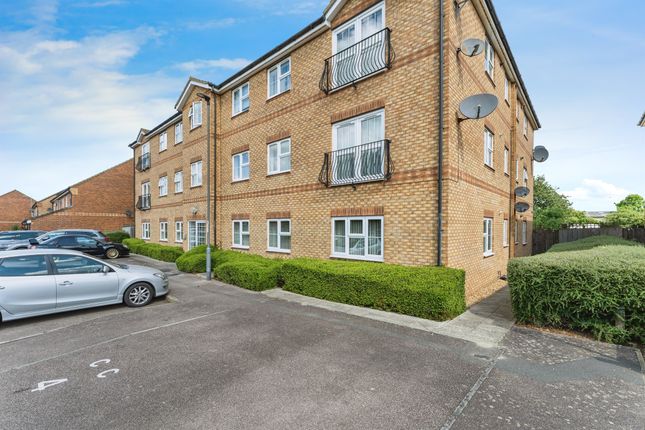 2 bedroom ground floor flat for sale