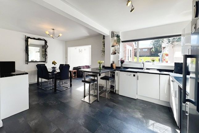 Henwood Green Road, Tunbridge Wells TN2 3 bed detached house for sale