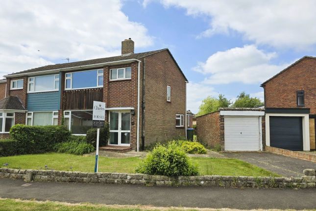 Abbeyfield Drive, Hampshire PO15 3 bed semi