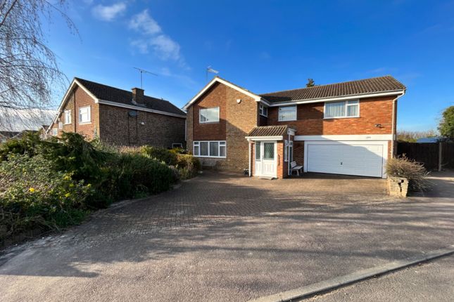 Turnpike Drive, Luton, Bedfordshire... 7 bed detached house for sale