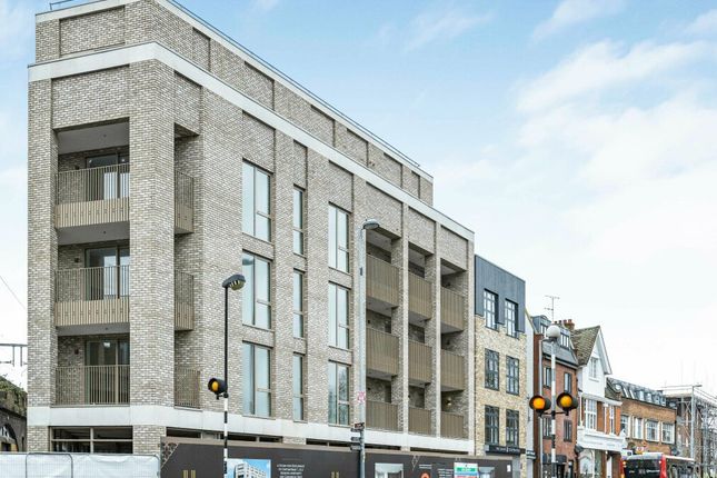 High Road Leyton, London, E10 1 bed flat for sale