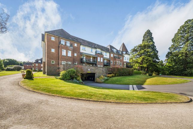 Beacon Crescent, Hindhead, GU26 2 bed flat for sale