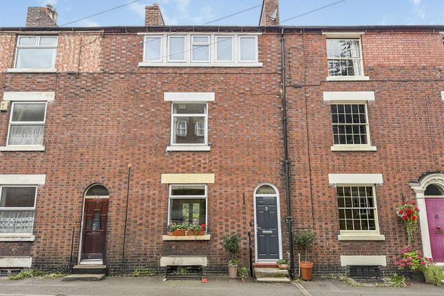 3 bedroom town house for sale