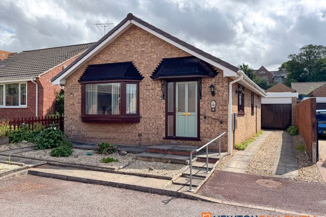 Old Mill Crescent, Newark NG24 3 bed detached bungalow for sale