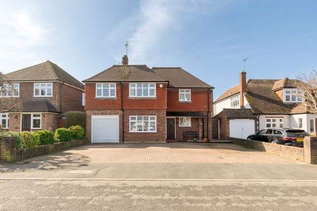 Crosslands, Chertsey 4 bed detached house for sale